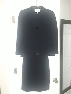 Simonton Studio 2 pc navy skirt suit